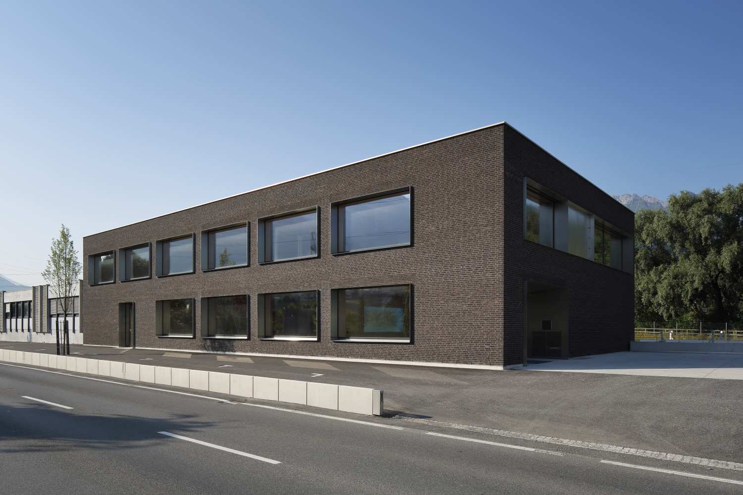 2014 – Errichtung neues Bürogebäude (anstelle Bäderausstellung)
